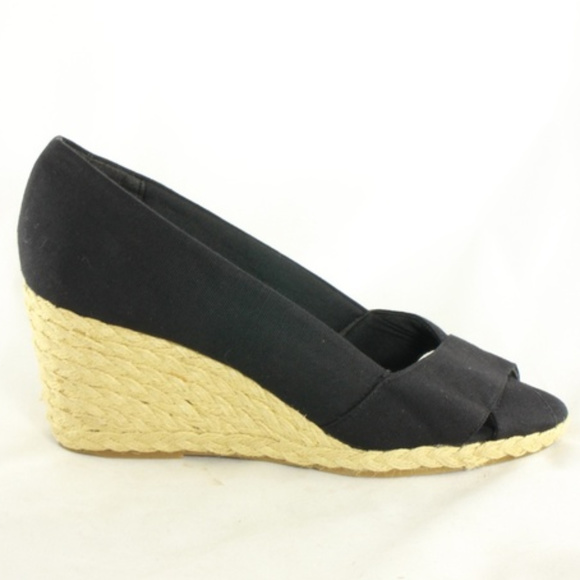 New CHAPS Dakoda Black Canvas Peep Toe Wedges - Picture 2 of 8